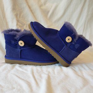UGG Mini Bailey Button II